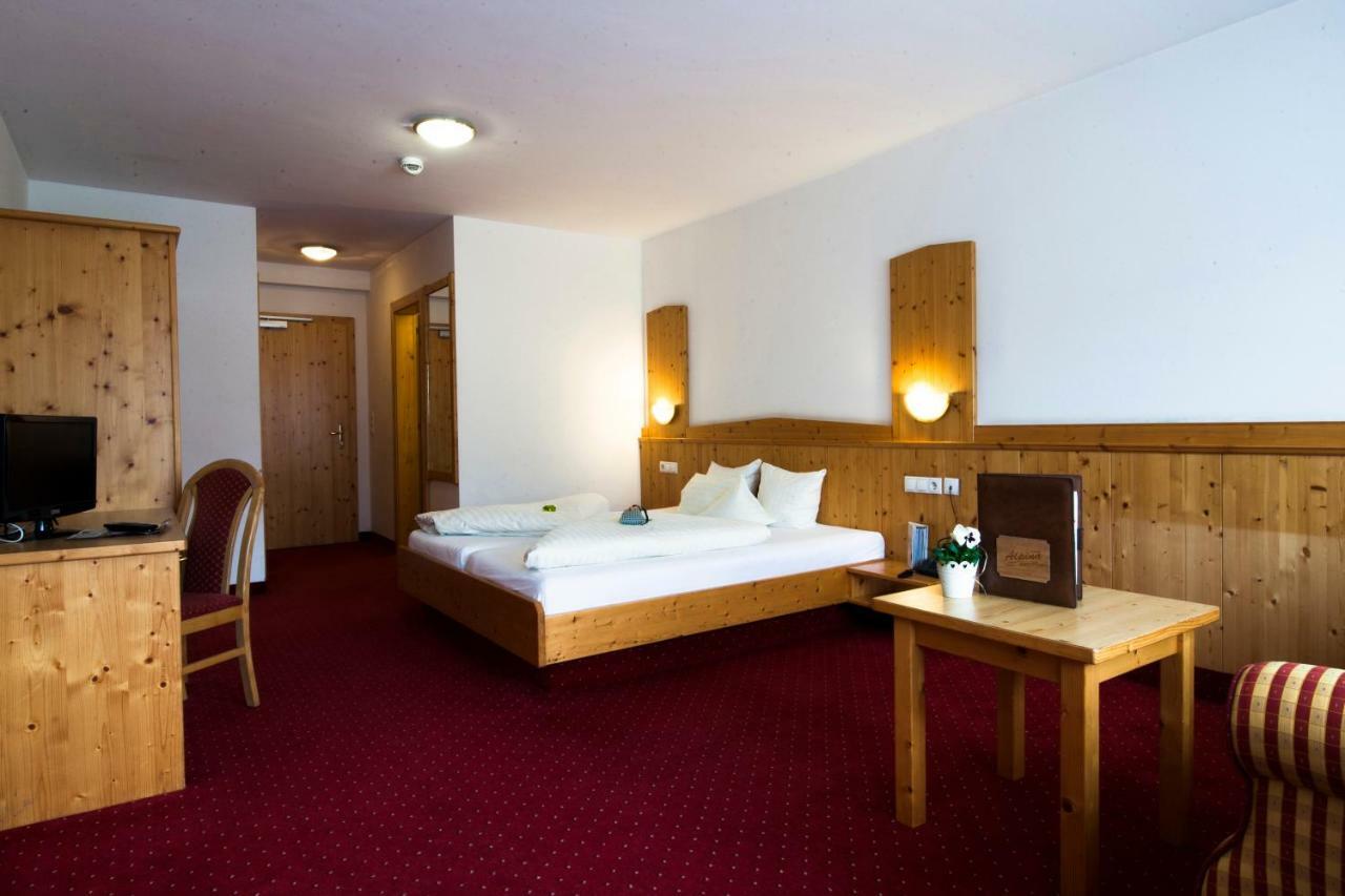 Familienhotel Alpina All Inklusive Wenns Exterior foto